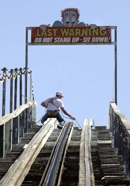 joyland coaster pic1